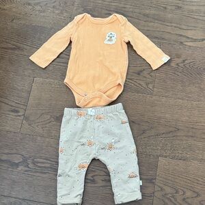 Target Little Snoopy Fall Orange and Beige Baby Bodysuit Set